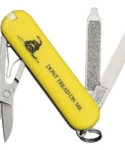 Victorinox Swiss Army Knives Classic Pocket Knife W/Gadsden Flag Don't Tread On Me Art
